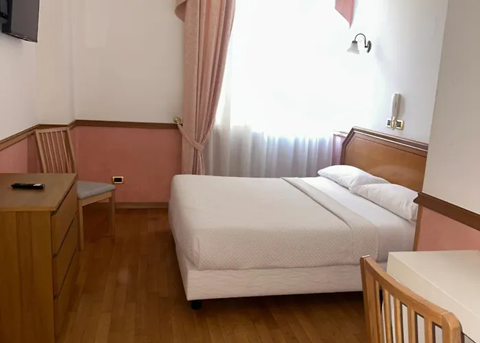 מלון Green Hotel
