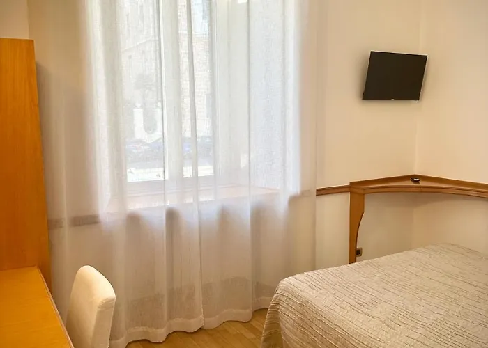 Green Hotel 2* Rome